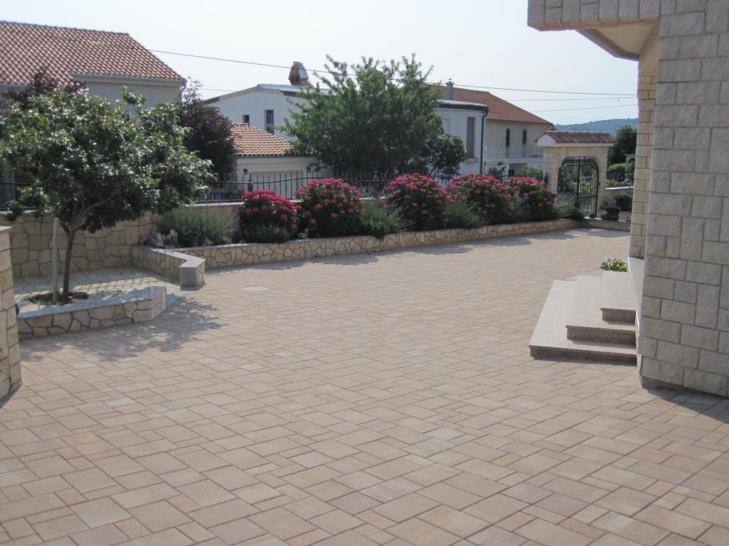 Villa Lily Novi Vinodolski Kültér fotó